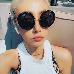 Meet your Posher, Elhaam